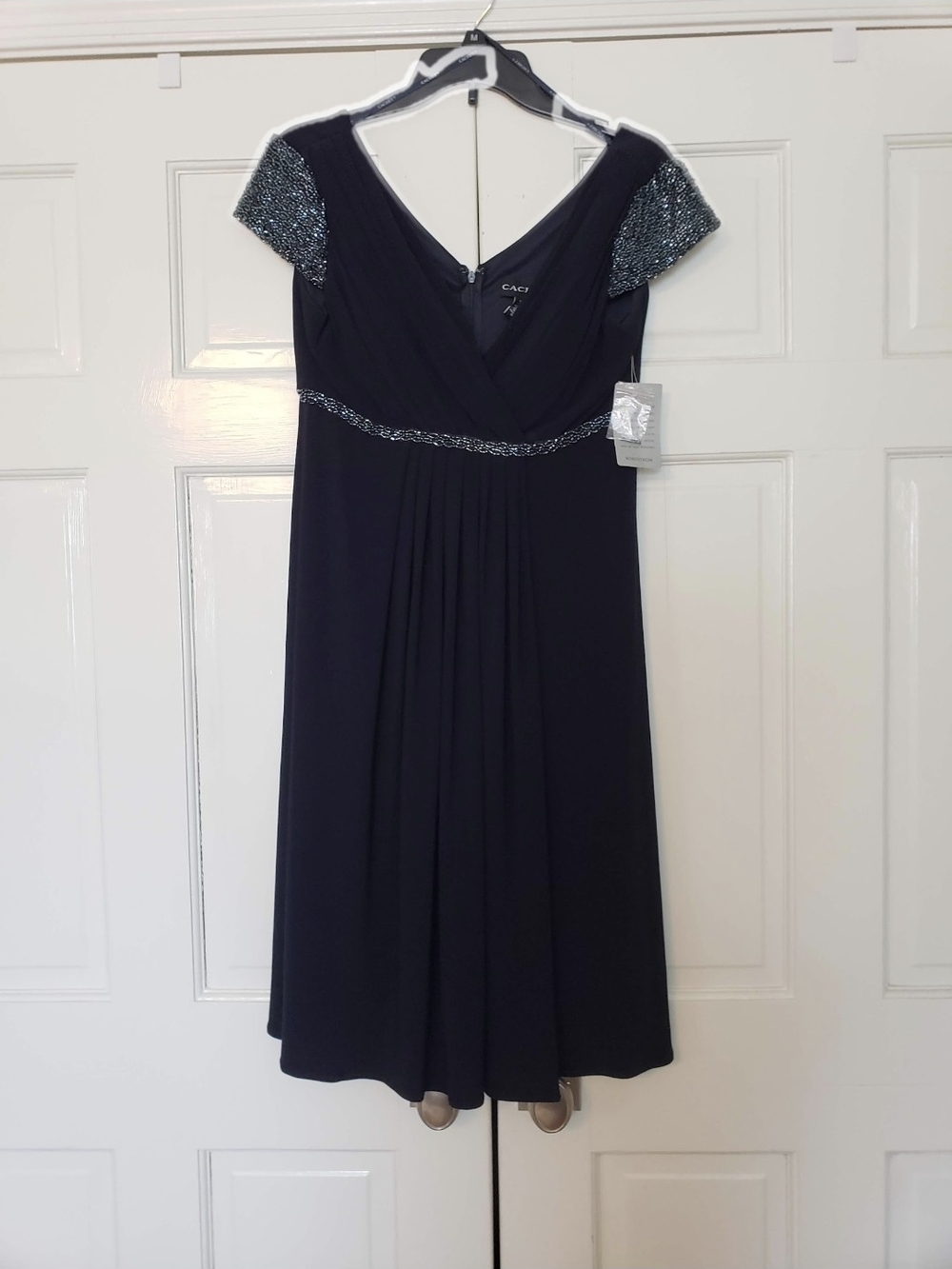 Cachet Black & Silver Embellished Cocktail Dress – Size 8